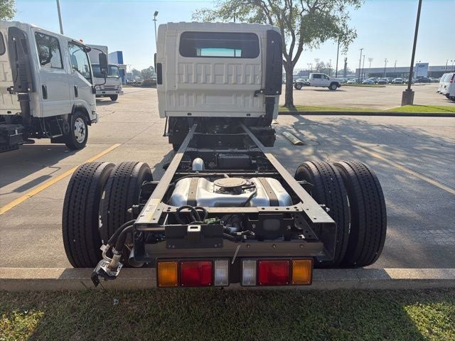 2025 Isuzu NPR N SERIES