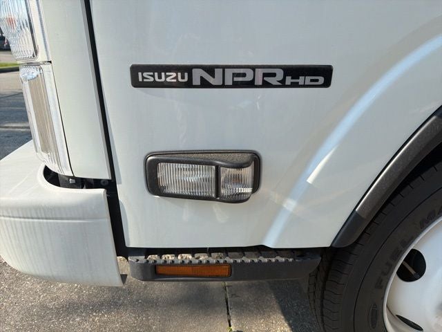 2025 Isuzu NPR N SERIES