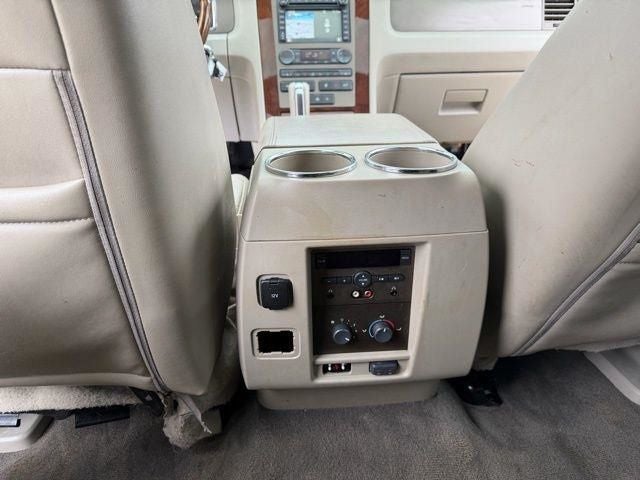 2012 Lincoln Navigator Base