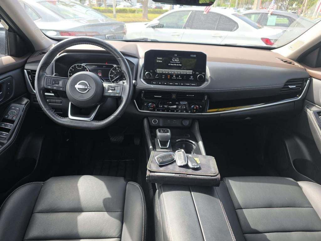 2023 Nissan Rogue SL