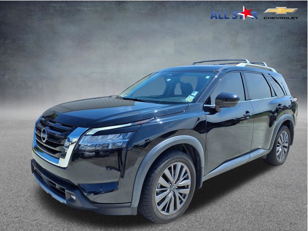 2022 Nissan Pathfinder SL
