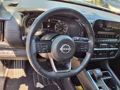 2022 Nissan Pathfinder SL