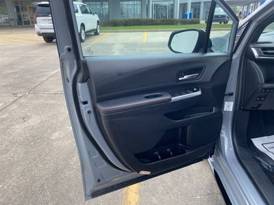 2025 Toyota Sienna XSE 7 Passenger