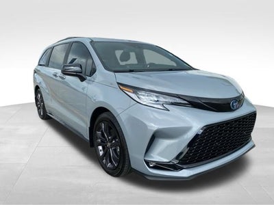 2025 Toyota Sienna XSE 7 Passenger