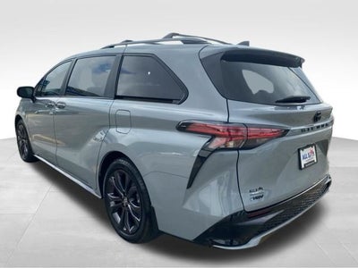 2025 Toyota Sienna XSE 7 Passenger