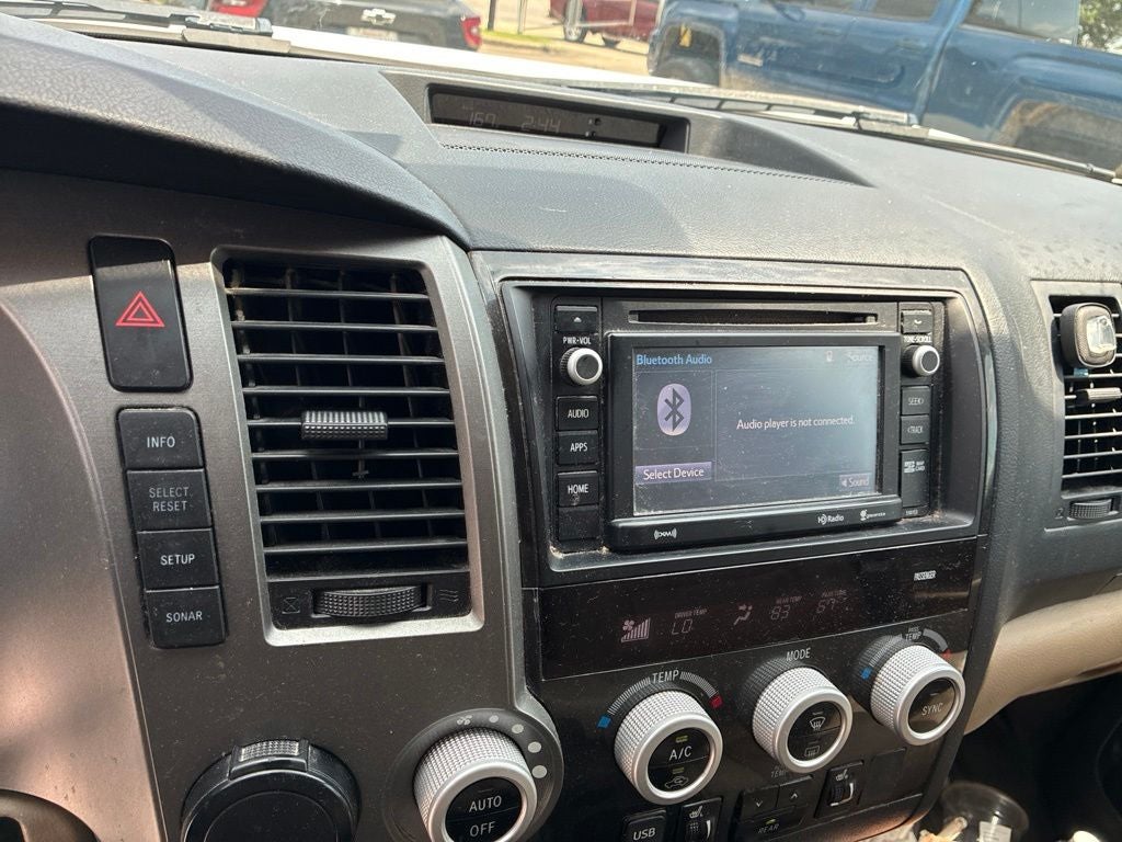 2017 Toyota Sequoia SR5 5.7L