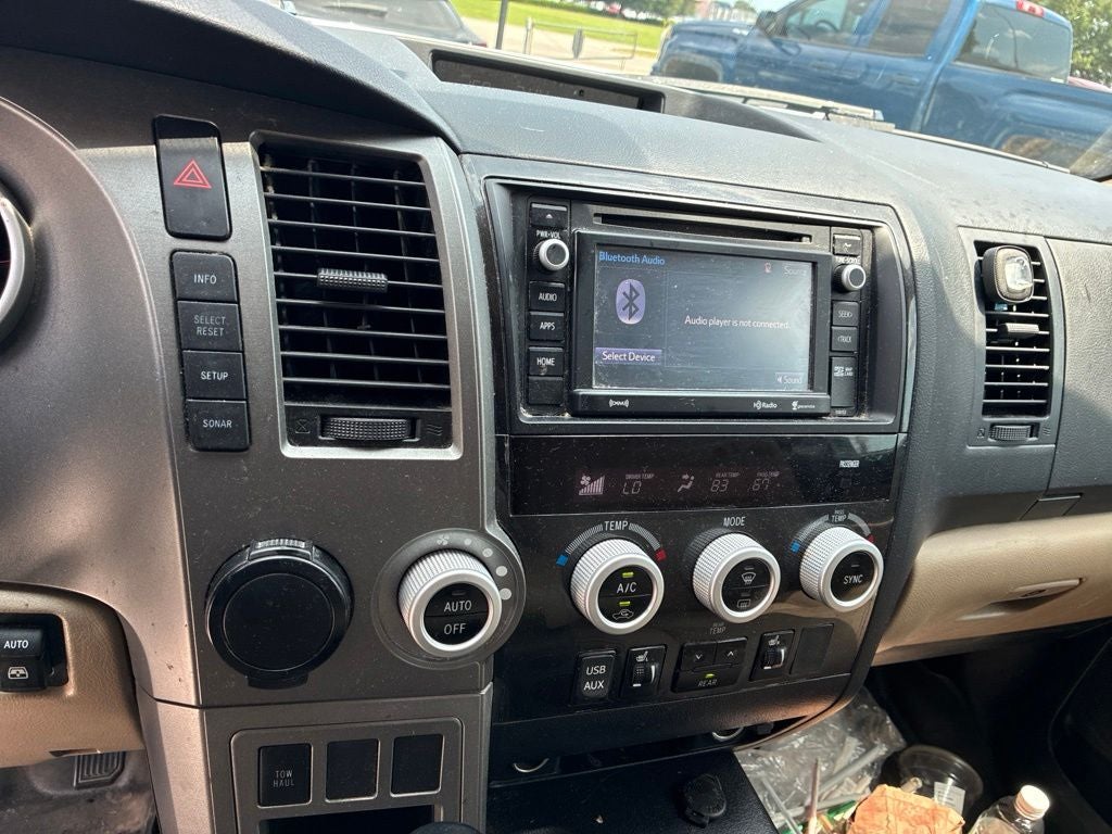 2017 Toyota Sequoia SR5 5.7L
