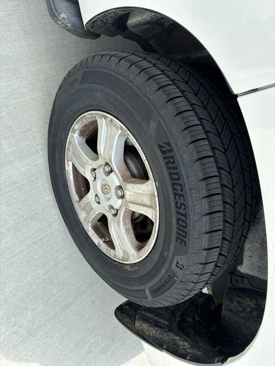 2017 Toyota Sequoia SR5 5.7L