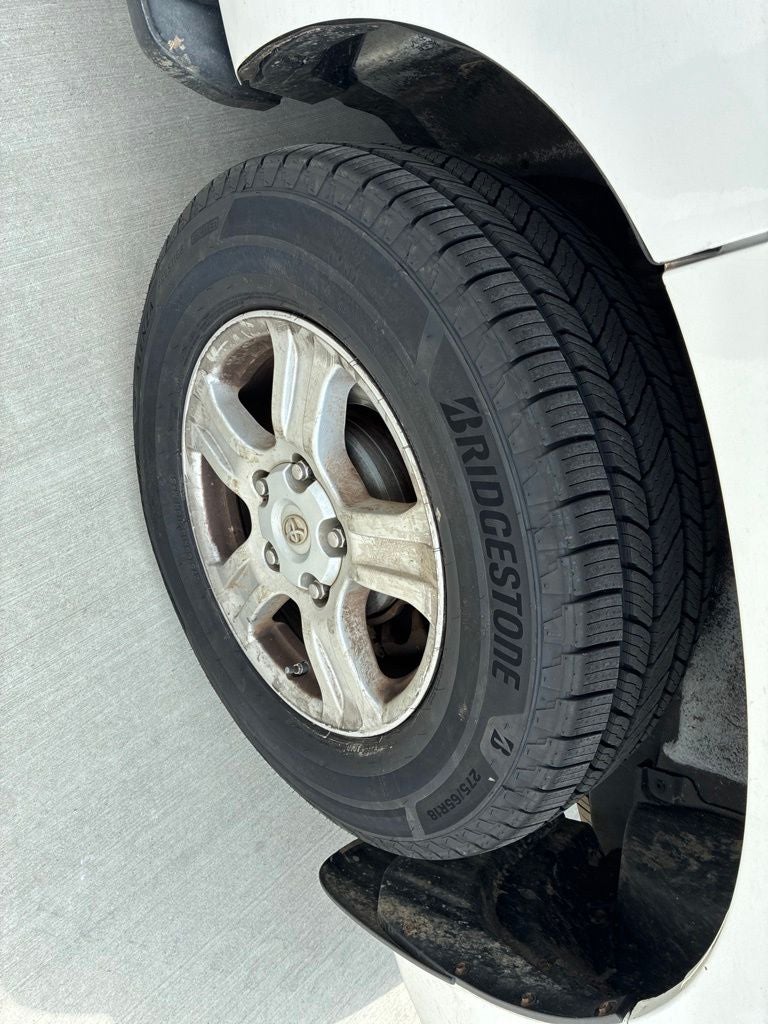 2017 Toyota Sequoia SR5 5.7L