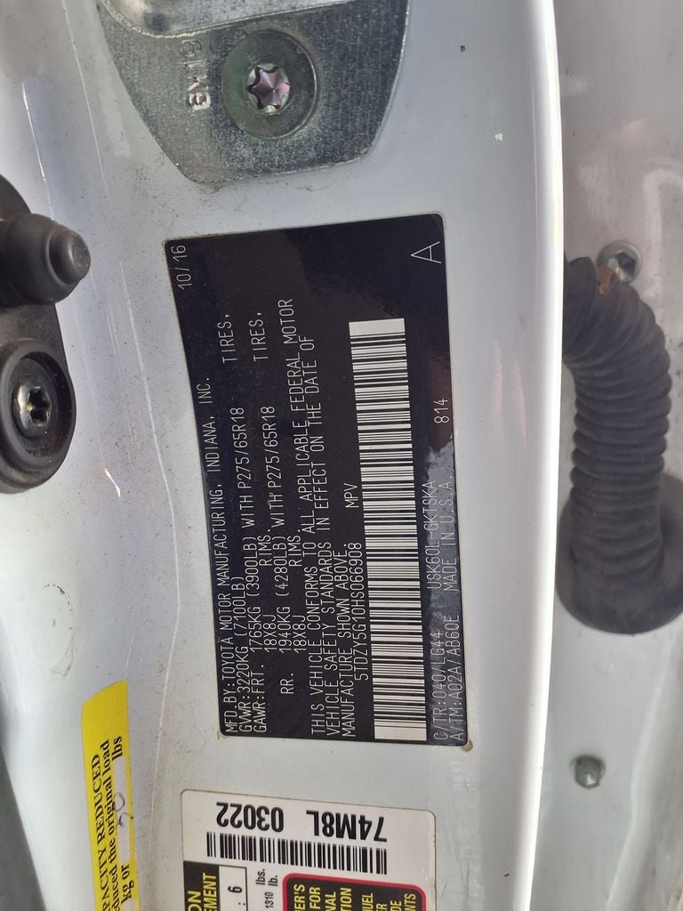 2017 Toyota Sequoia SR5 5.7L