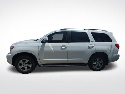 2017 Toyota Sequoia SR5 5.7L