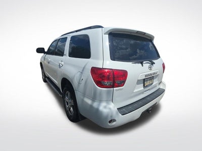2017 Toyota Sequoia SR5 5.7L