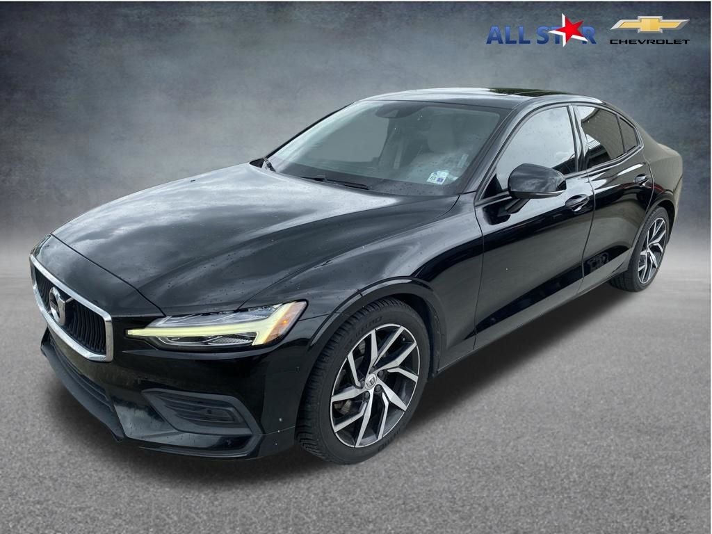 2020 Volvo S60 T5 Momentum