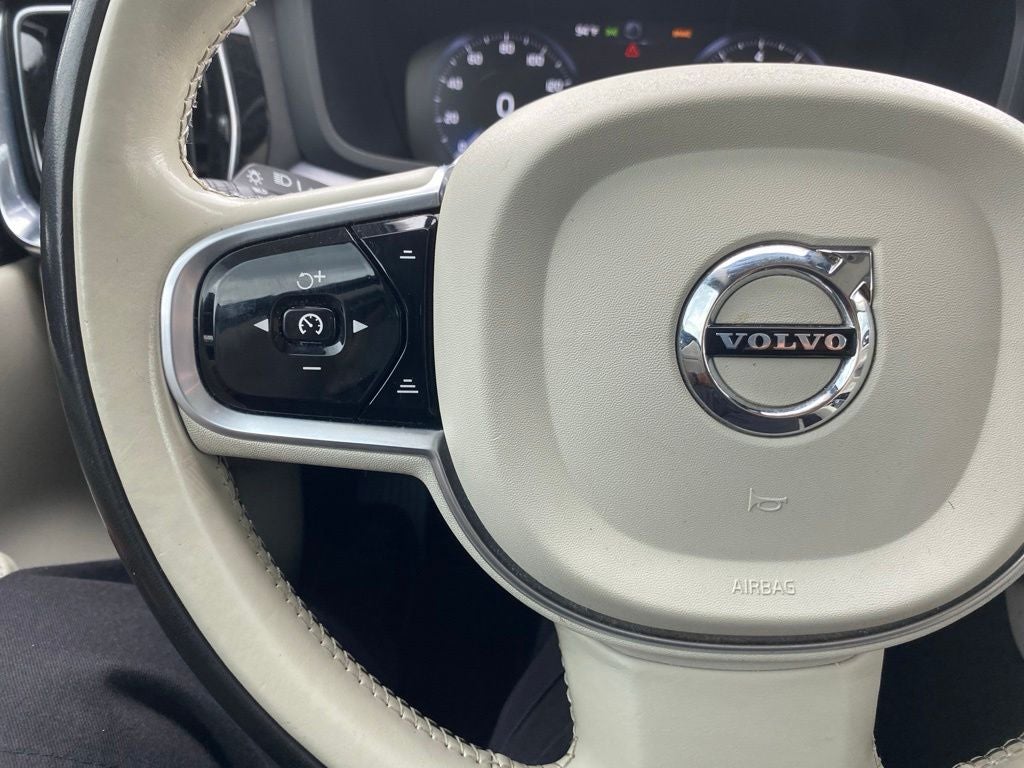 2020 Volvo S60 T5 Momentum