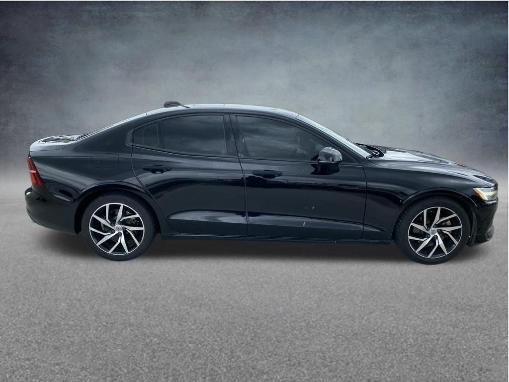 2020 Volvo S60 T5 Momentum