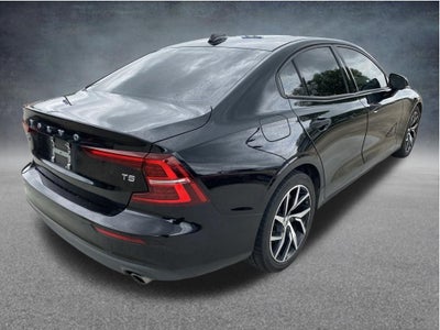 2020 Volvo S60 T5 Momentum