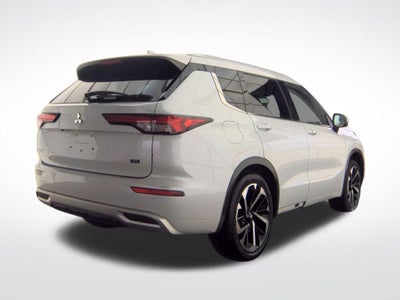 2022 Mitsubishi Outlander SEL