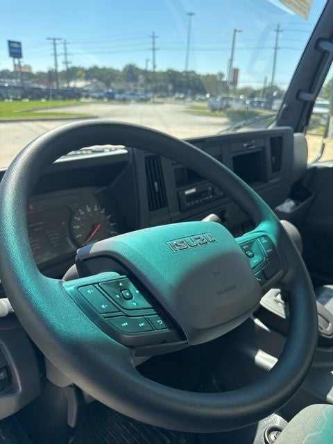 2025 Isuzu NPR N SERIES