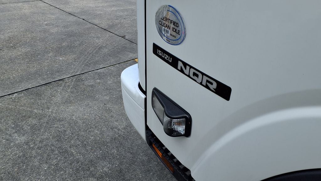2019 Isuzu NPR 5.2L I4 F