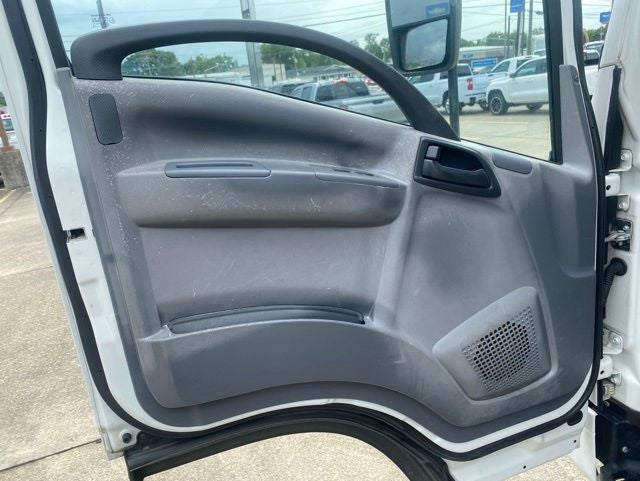 2019 Isuzu NPR 5.2L I4 F