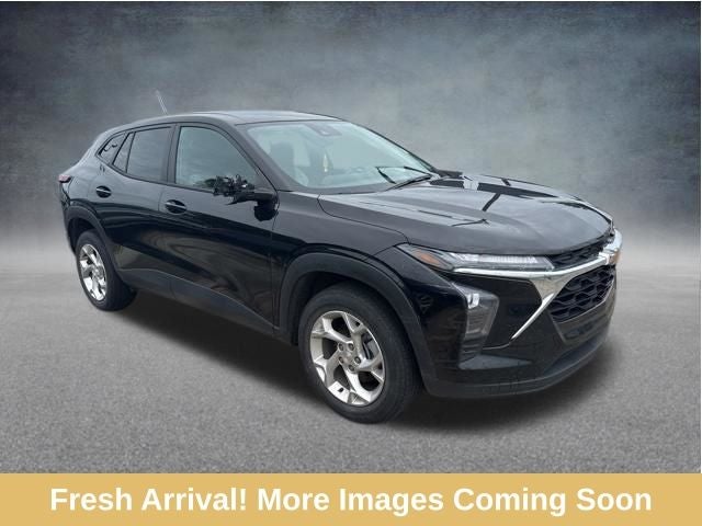 2024 Chevrolet Trax LS's photo