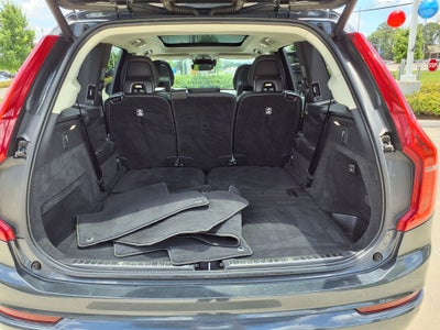 2021 Volvo XC90 T6 Momentum