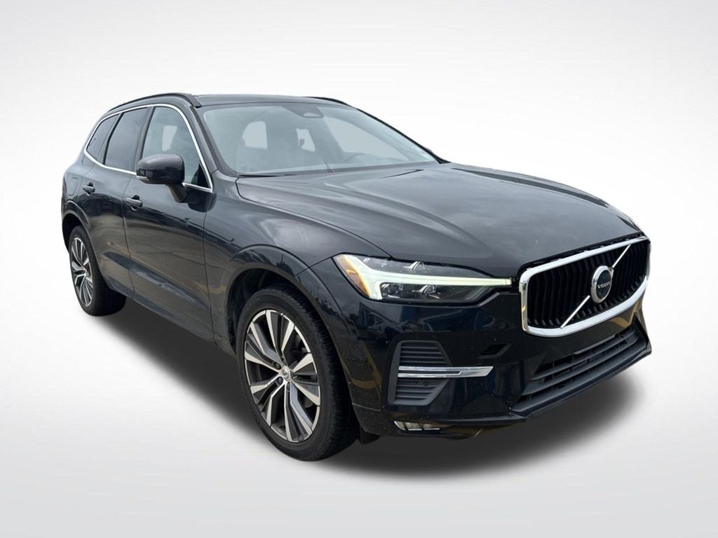 2022 Volvo XC60 B5 Momentum