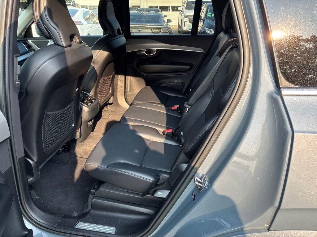 2023 Volvo XC90 B5 Core