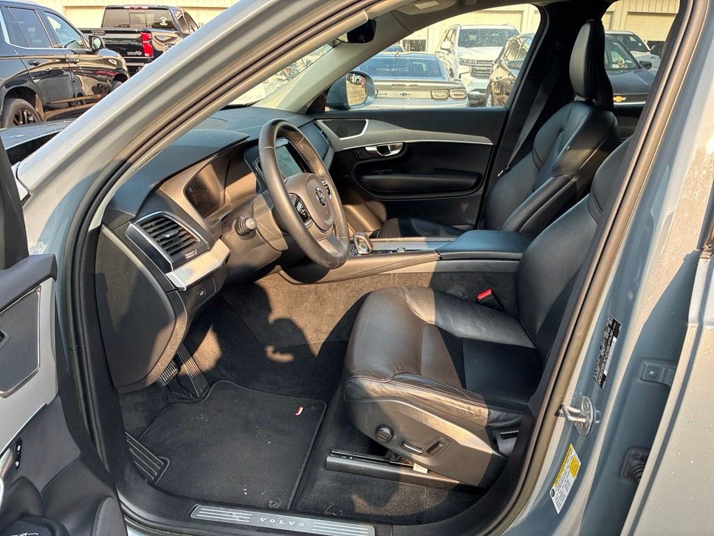 2023 Volvo XC90 B5 Core