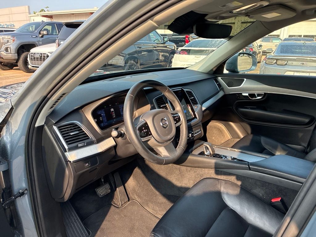 2023 Volvo XC90 B5 Core