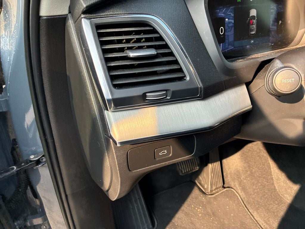 2023 Volvo XC90 B5 Core