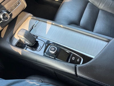 2023 Volvo XC90 B5 Core