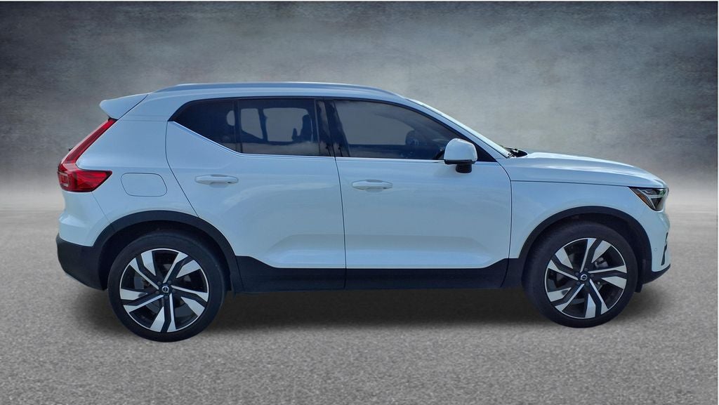2023 Volvo XC40 Ultimate