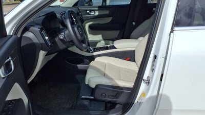 2023 Volvo XC40 Ultimate