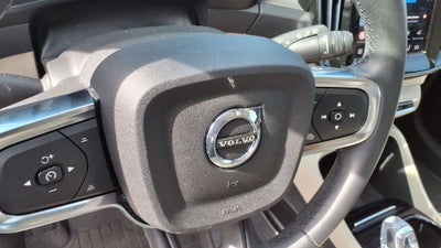 2023 Volvo XC40 Ultimate