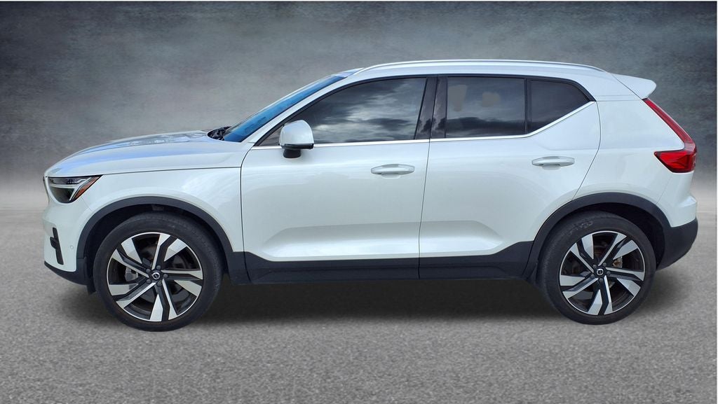 2023 Volvo XC40 Ultimate