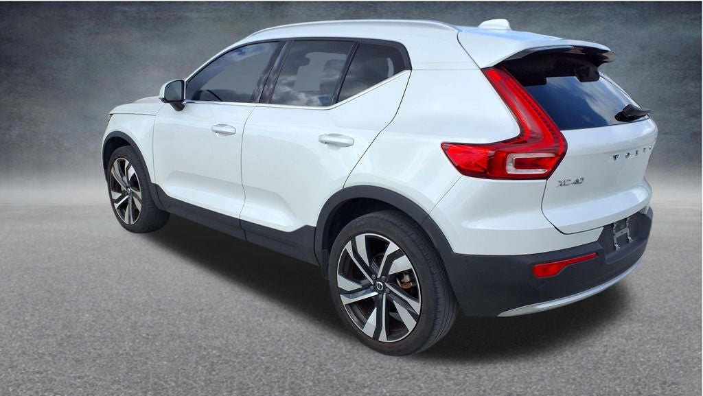 2023 Volvo XC40 Ultimate