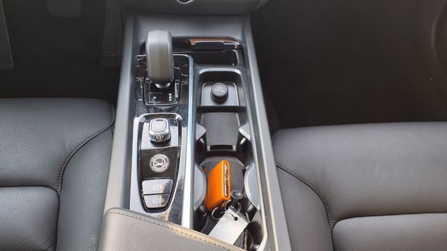 2025 Volvo V60 Cross Country B5 Plus