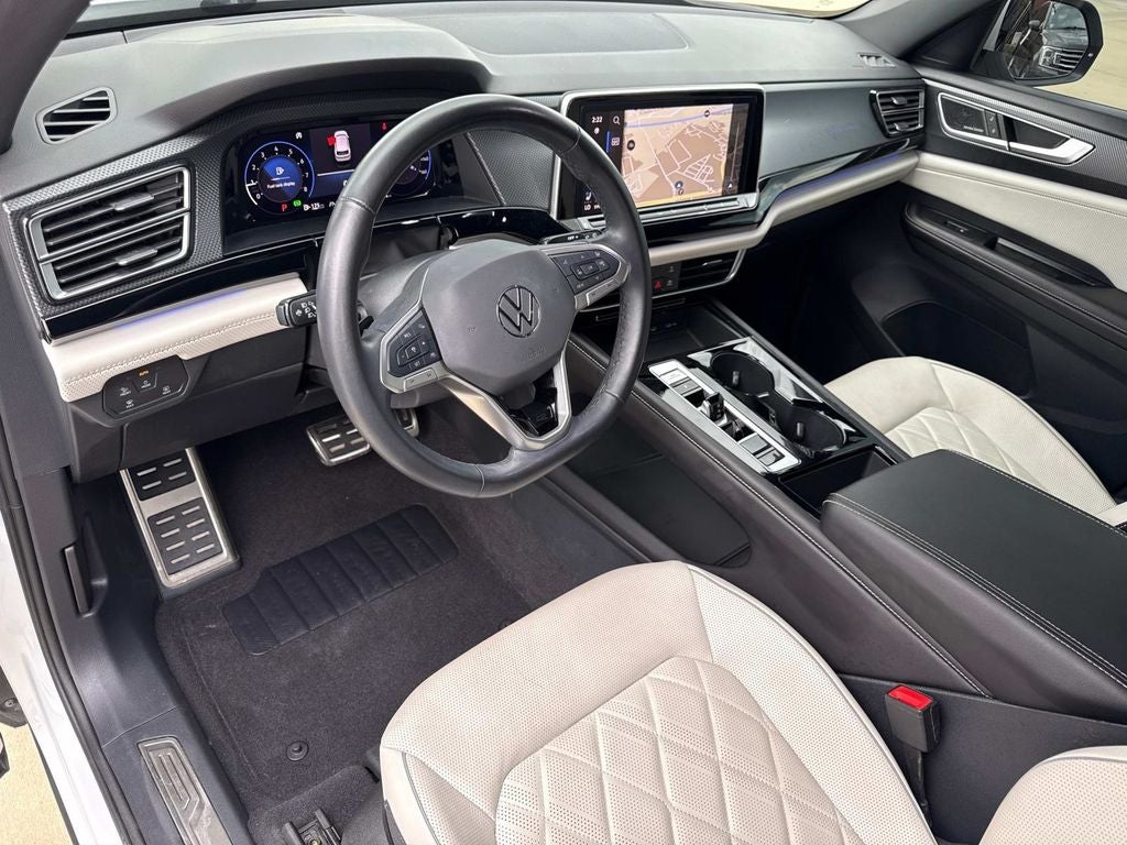 2024 Volkswagen Atlas Cross Sport 2.0T SEL Premium R-Line
