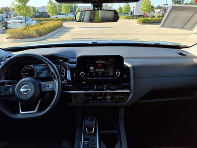 2025 Nissan Pathfinder SV