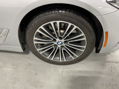 2019 BMW 5 Series 530i