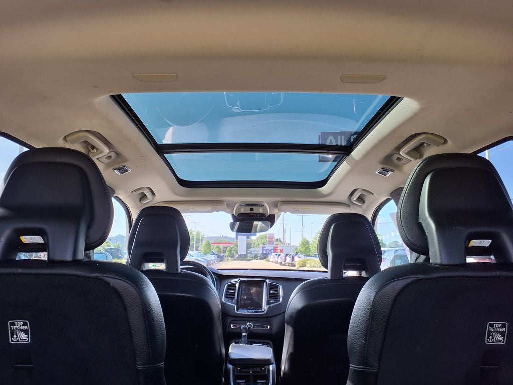 2020 Volvo XC90 T6 Momentum