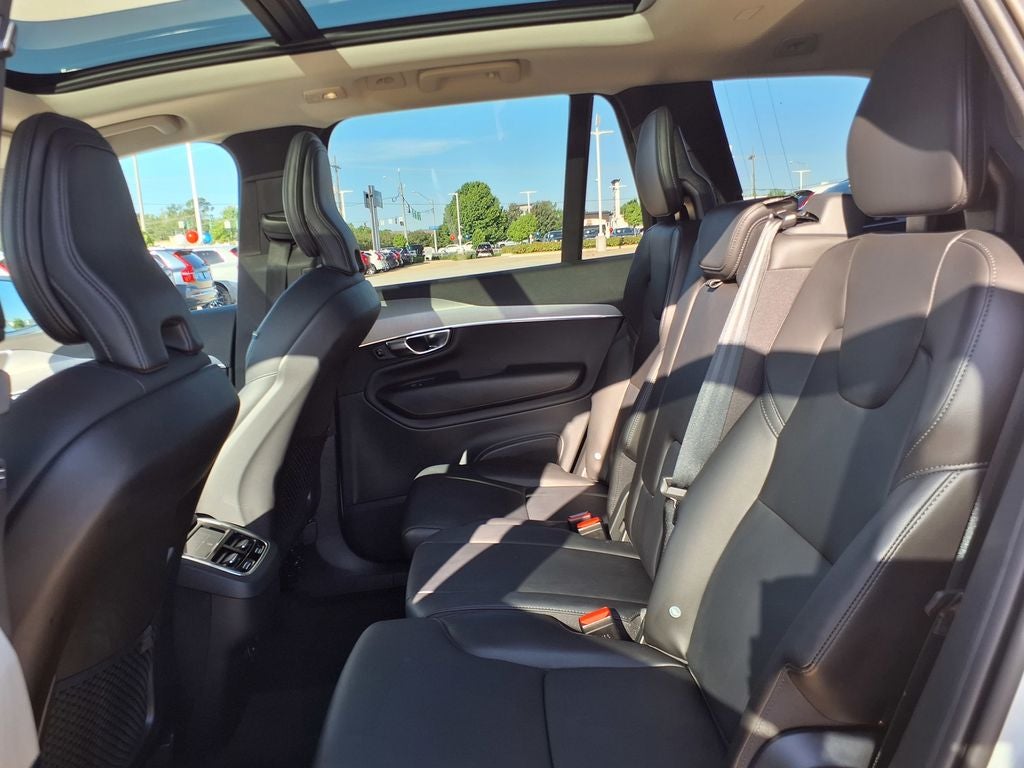 2025 Volvo XC90 B5 Core