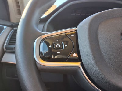 2025 Volvo XC90 B5 Core