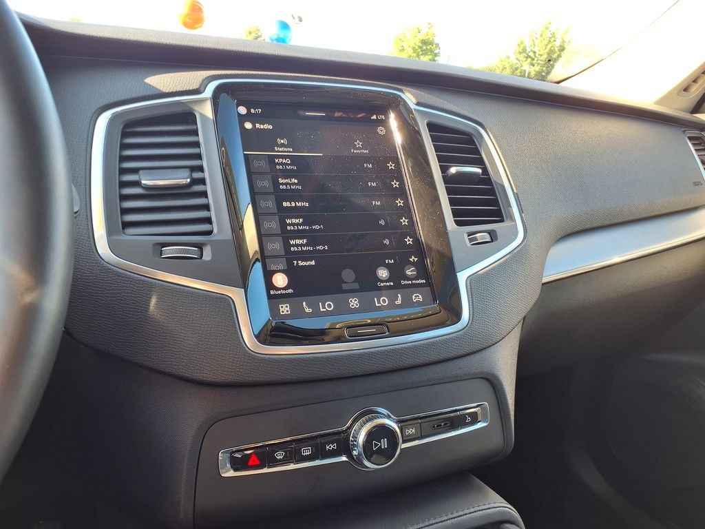 2025 Volvo XC90 B5 Core