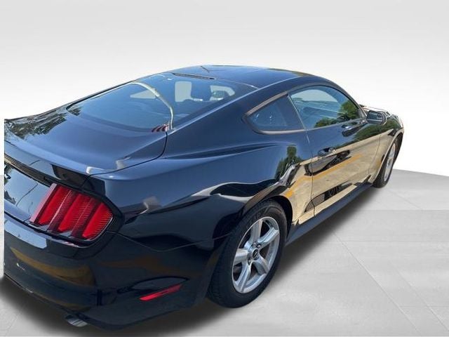 2017 Ford Mustang V6