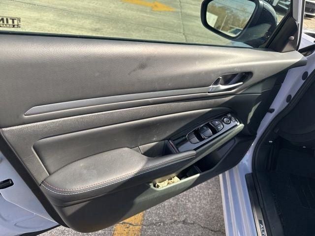 2024 Nissan Altima 2.0 SR