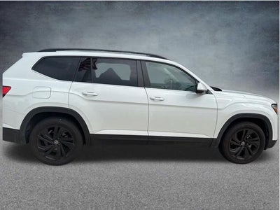 2022 Volkswagen Atlas 3.6L V6 SE w/Technology
