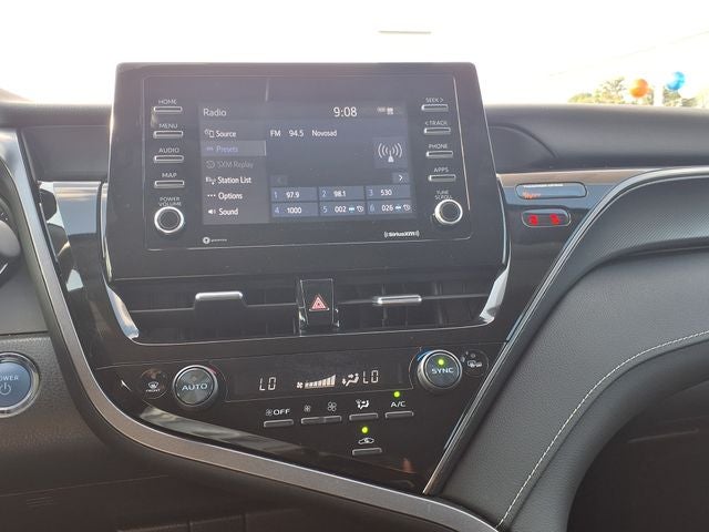 2024 Toyota Camry Hybrid SE
