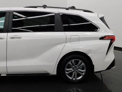 2023 Toyota Sienna XSE 7 Passenger